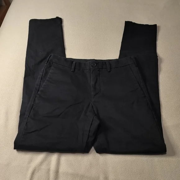 Uniqlo Men's Black Slim Chino Pants, Stretch Sz 29×34. - Picture 2 of 14